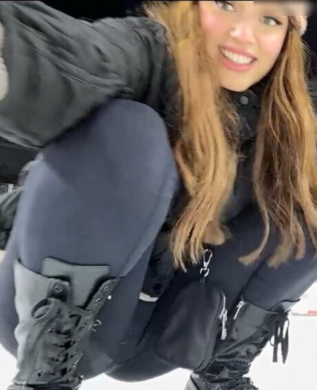 Emily Furz スター ギャラリー