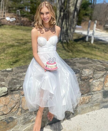 デカ尻ジーンズ オンリーファンズ 可愛い 写真