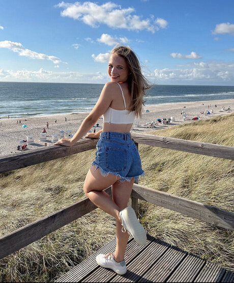 寝取られ妻オンリーファンズ ホットセックス 画像