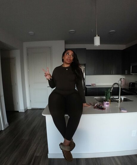 巻き毛のティーンズオンリーファンズ 無料セクシー ギャラリー