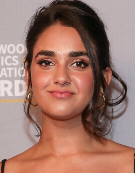 Geraldine Viswanathan 最高のモデル 画像