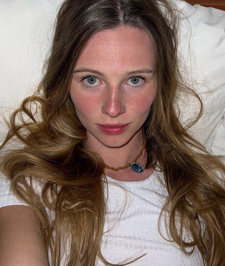 金髪のママオンリーファンズ 裸 写真