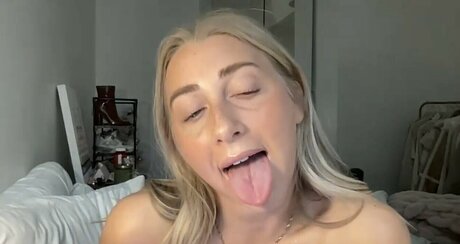 libbyrae アダルトモデル 写真