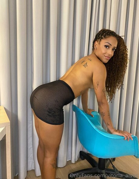 vitoria alves 独占女優 画像