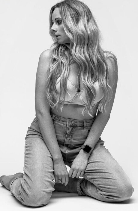 Jacqueline Sparrow アダルトモデル 写真