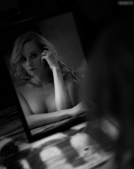 Jacqueline Sparrow 美しい女優 写真