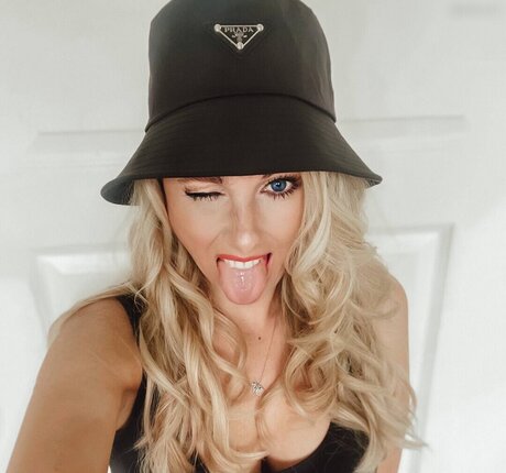 Jacqueline Sparrow エロティック女優 画像