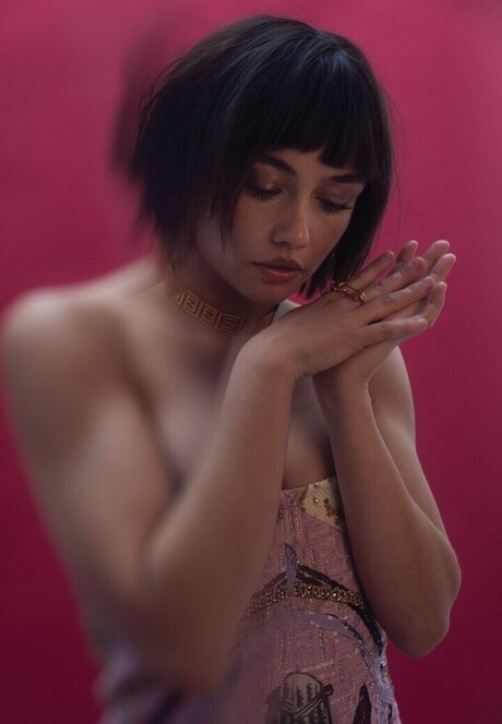 Sydney Chandler 素敵なスター 写真