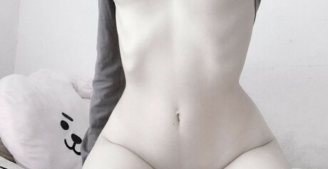dumbkittteen トップ女優 写真