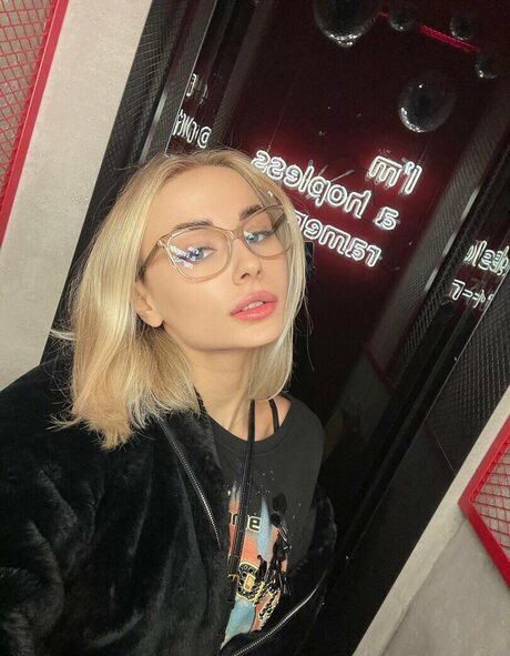 GloriaMatvien ヌードモデル アーカイブ