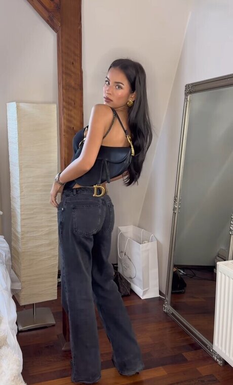 男性の裸オンリーファンズ 裸 写真