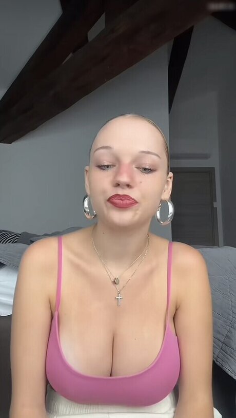 アジア人カップルオンリーファンズ セクシーヌード ギャラリー