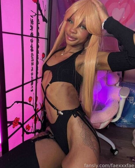 Faexxxfae 美しいモデル 写真