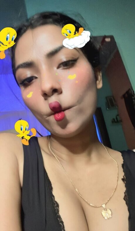itz me saheli official トップモデル 写真
