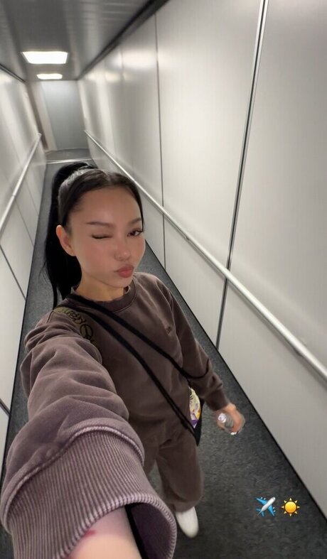 クソなオンリーファンズ アダルト 写真