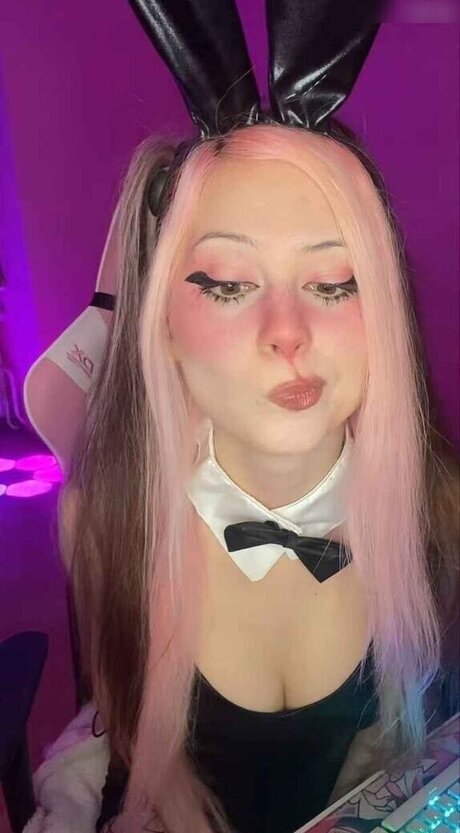 ビキニファックオンリーファンズ 美しいポルノ 写真