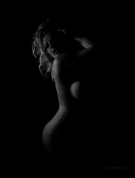 エボニーアナルオンリーファンズ 美しいヌード 写真