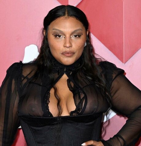 完璧なボディ オンリーファンズ セックス 写真