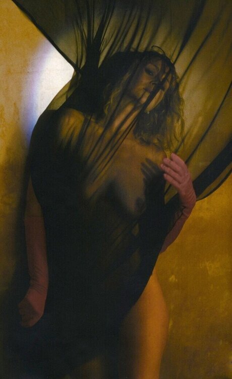 巨乳ラテン系オンリーファンズ 無料裸 写真