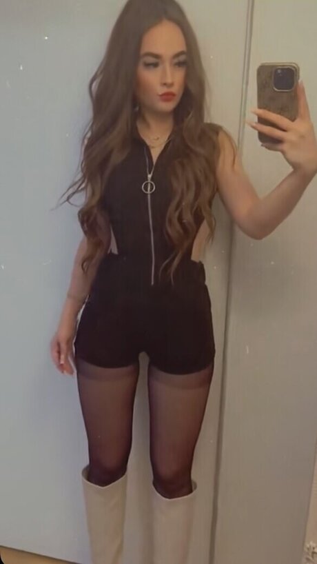 lfrxy かわいいポルノスター 写真