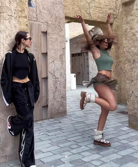 Leyla Afshonkar 美しい女優 写真