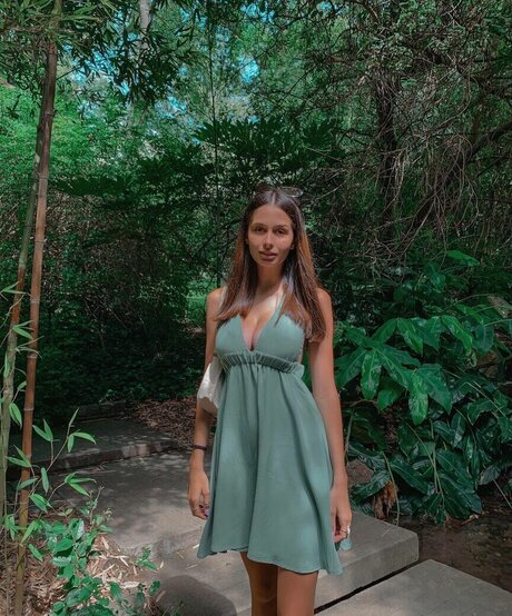 Francisca Simoes スター ヌード 写真