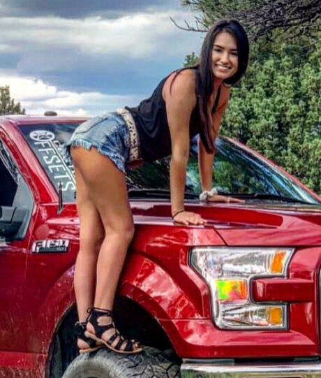 Arleigh Burke ヌードモデル 写真