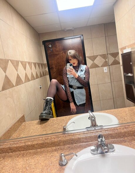 Felicia Thornsbury 最高のスター ギャラリー