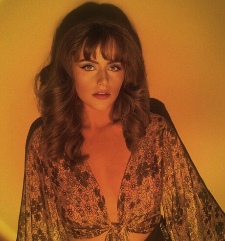 Felicia Thornsbury ポルノスター アート 画像