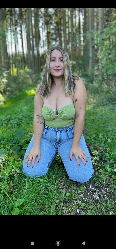 熟女オナニーオンリーファンズ セックス 画像