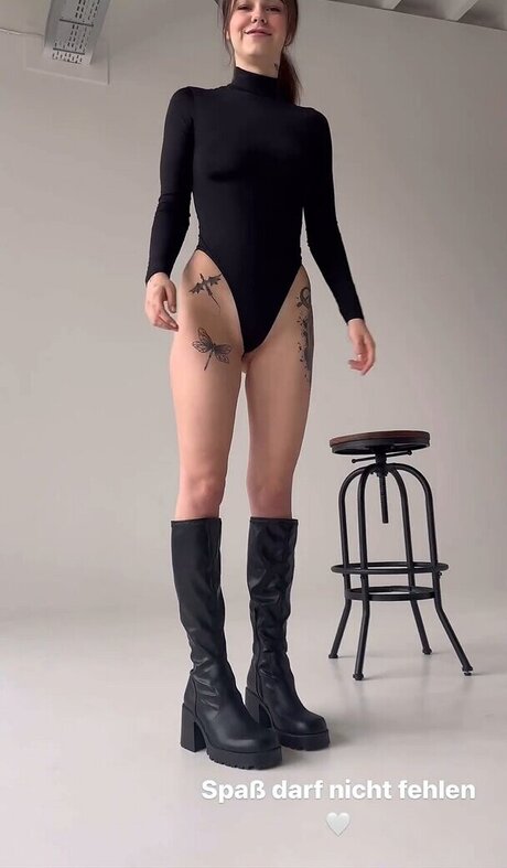 クロスフィットオンリーファンズ ヌード 写真