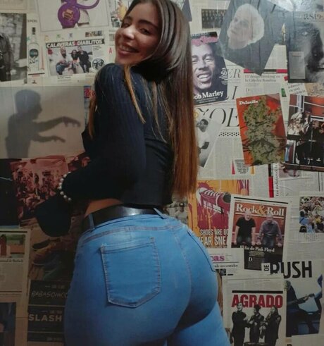 nahii carceres モデル 写真