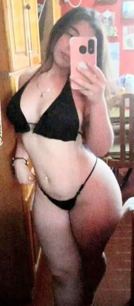 nahii carceres かわいいスター 写真