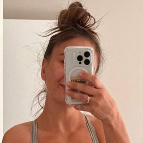Karolina Kowalkiewicz 高品質モデル 写真