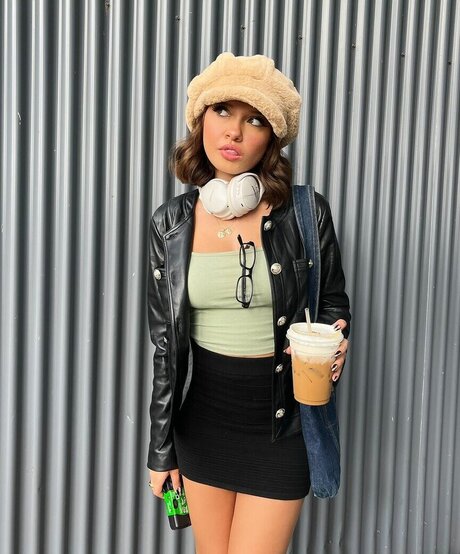 Sophie Michelle ヌードモデル 写真