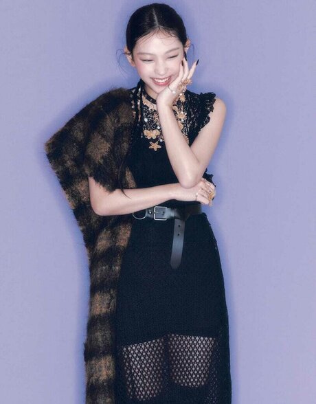 曲線美の筋肉オンリーファンズ 無料セックス 画像