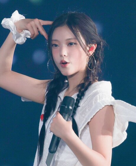 Haerin アートモデル 画像