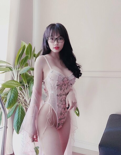 ホットな熟女オンリーファンズ ポルノ 写真