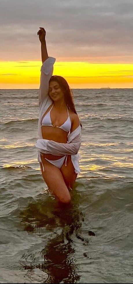 Yesha Sagar スター 画像