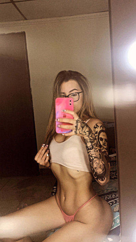 Laura Gomez アダルトスター 画像