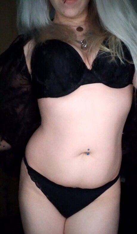 BBWオンリーファン ヌード 写真