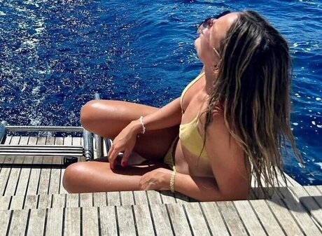 Prominent ポルノスター 写真