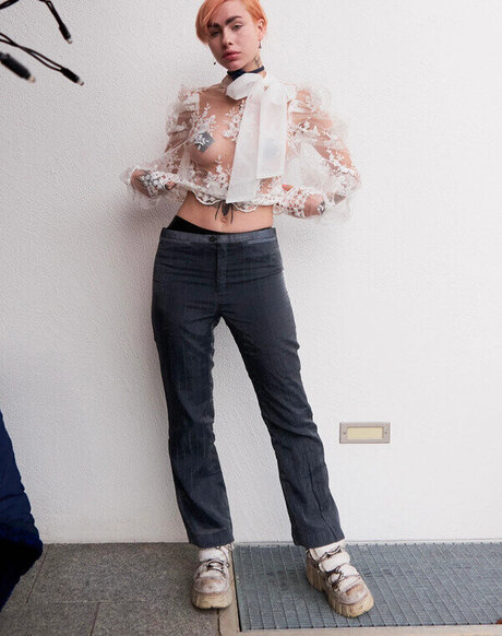 パンツ オンリーファンズ ホットセクシー 写真