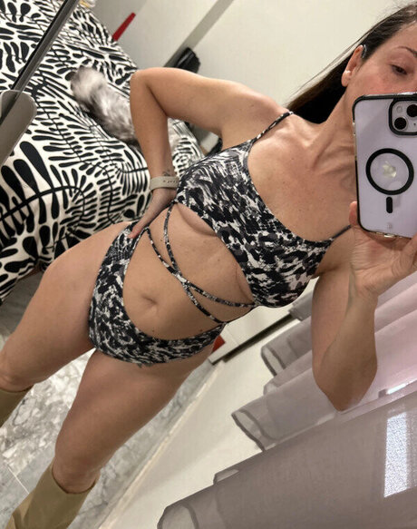 アマチュアアジア人オンリーファンズ パーフェクト 写真