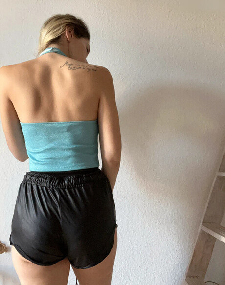 セクシーなアジア人オンリーファンズ セクシーヌード 写真