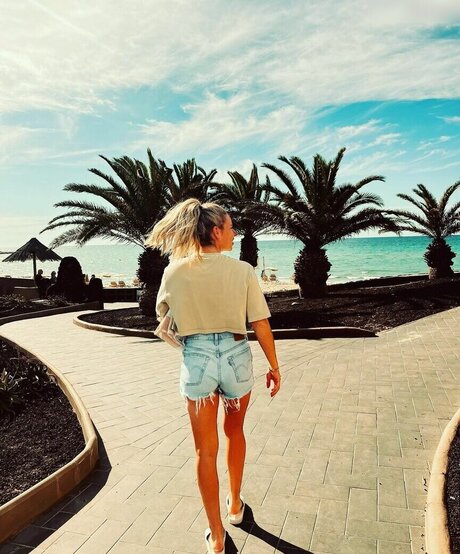 スキニーアナルオンリーファンズ アダルト アーカイブ