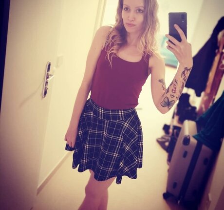 einfachsonina HDポルノスター 写真