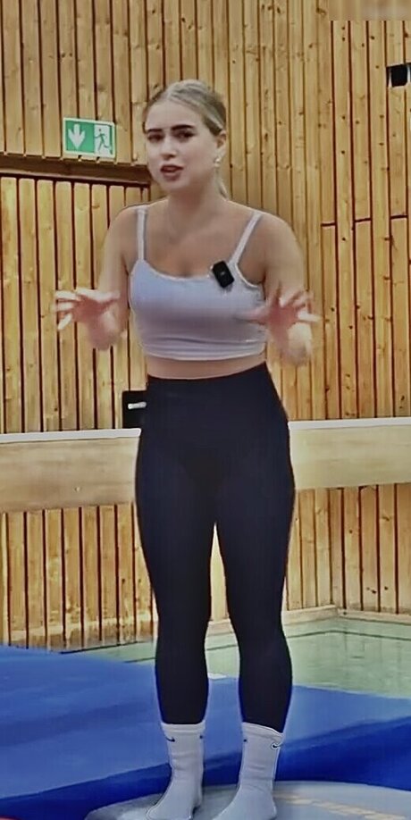 Itsmisabell モデル ギャラリー