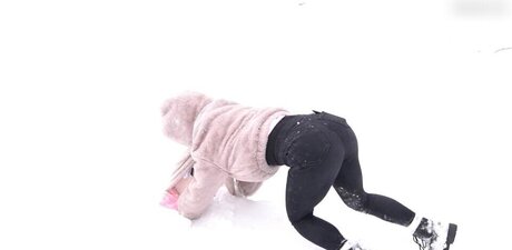 裸ヨガオンリーファンズ アダルト 写真