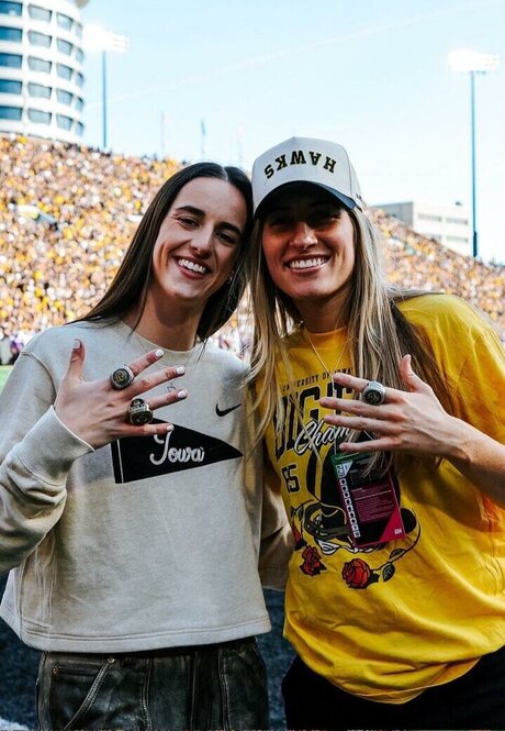 heluvstikax 裸の女優 写真